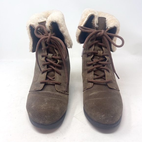 UGG Women’s Zea Brown Wedge Ankle Shearling waterproof Boots Size 19 - Picture 4 of 9